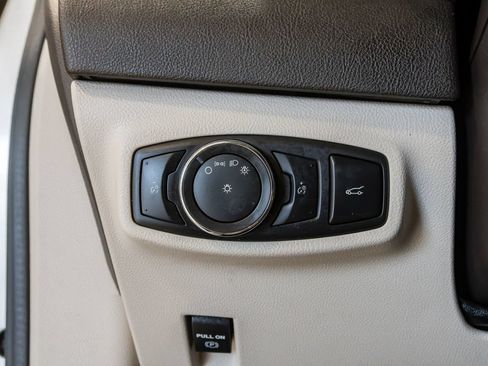 Used 2017 Lincoln MKC Premiere FWD image 13