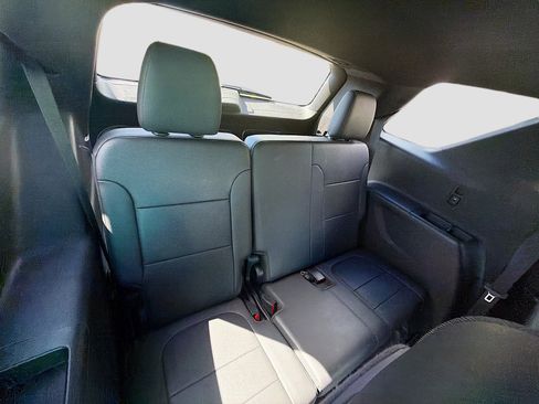 Used 2023 Chevrolet Traverse High Country image 23