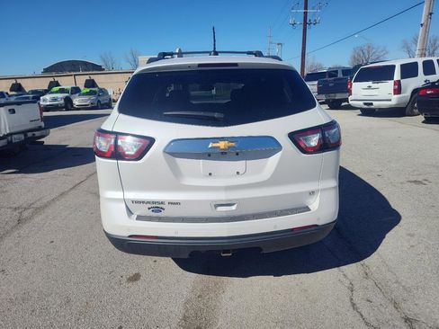 Used 2017 Chevrolet Traverse LT w/ Style and Technology Package image 8