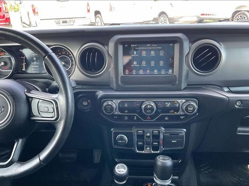 Used 2022 Jeep Wrangler Unlimited Sport image 12