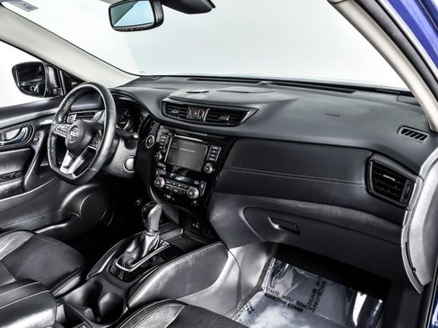 Used 2018 Nissan Rogue SL w/ Premium Package AWD/4WD image 24