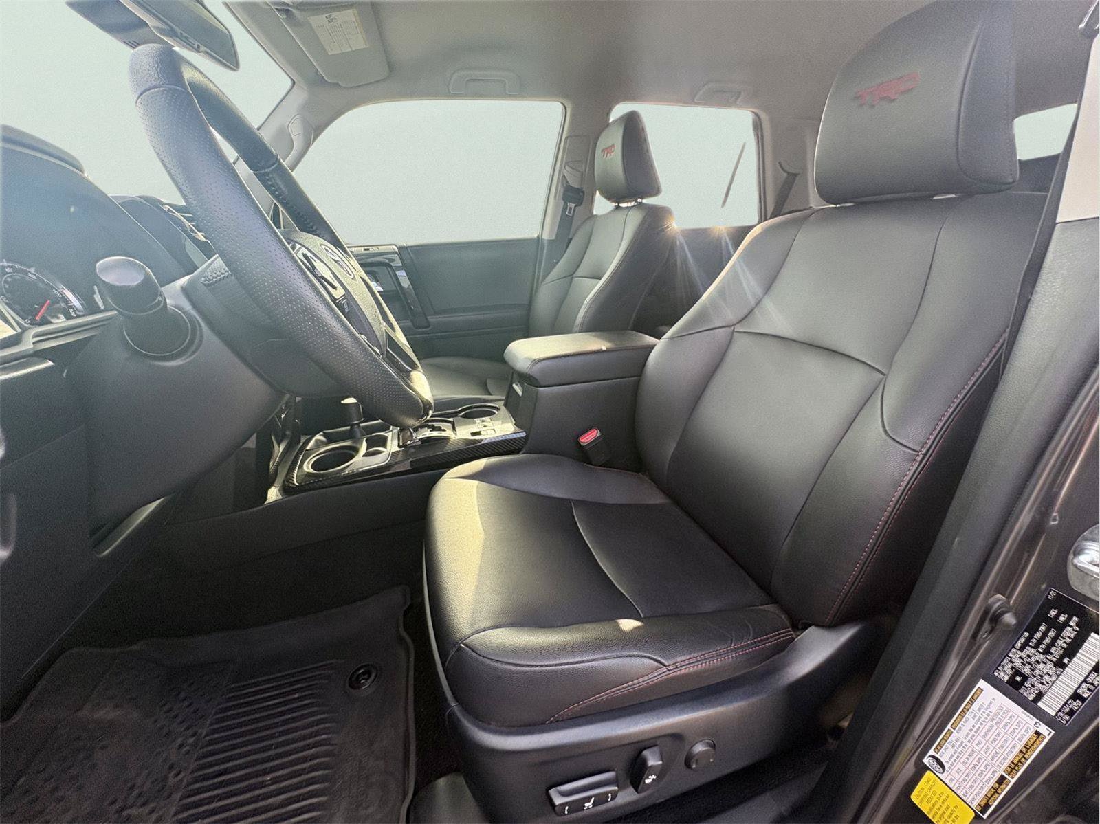 Used 2022 Toyota 4Runner TRD Off-Road Premium AWD/4WD image 15