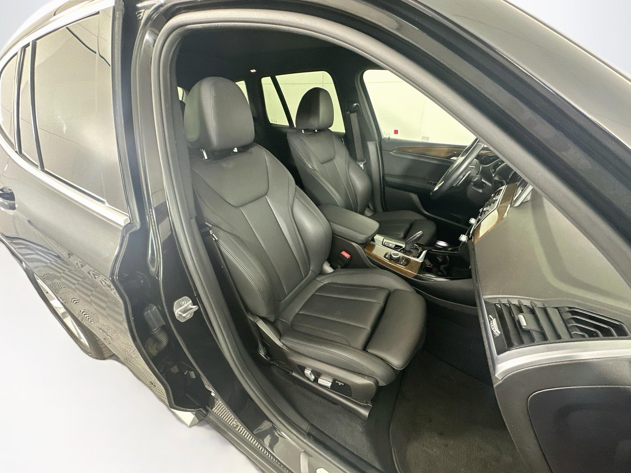 Used 2019 BMW X3 sDrive30i w/ Driving Assistance Package RWD image 33