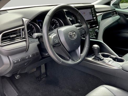 Used 2023 Toyota Camry SE FWD image 17