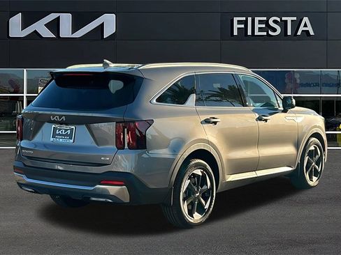 New 2026 Kia Sorento EX image 3