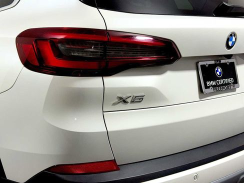 Certified 2023 BMW X5 xDrive40i w/ Premium Package image 28