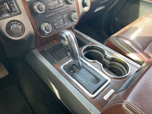 Used 2017 Ford Expedition EL Platinum image 13