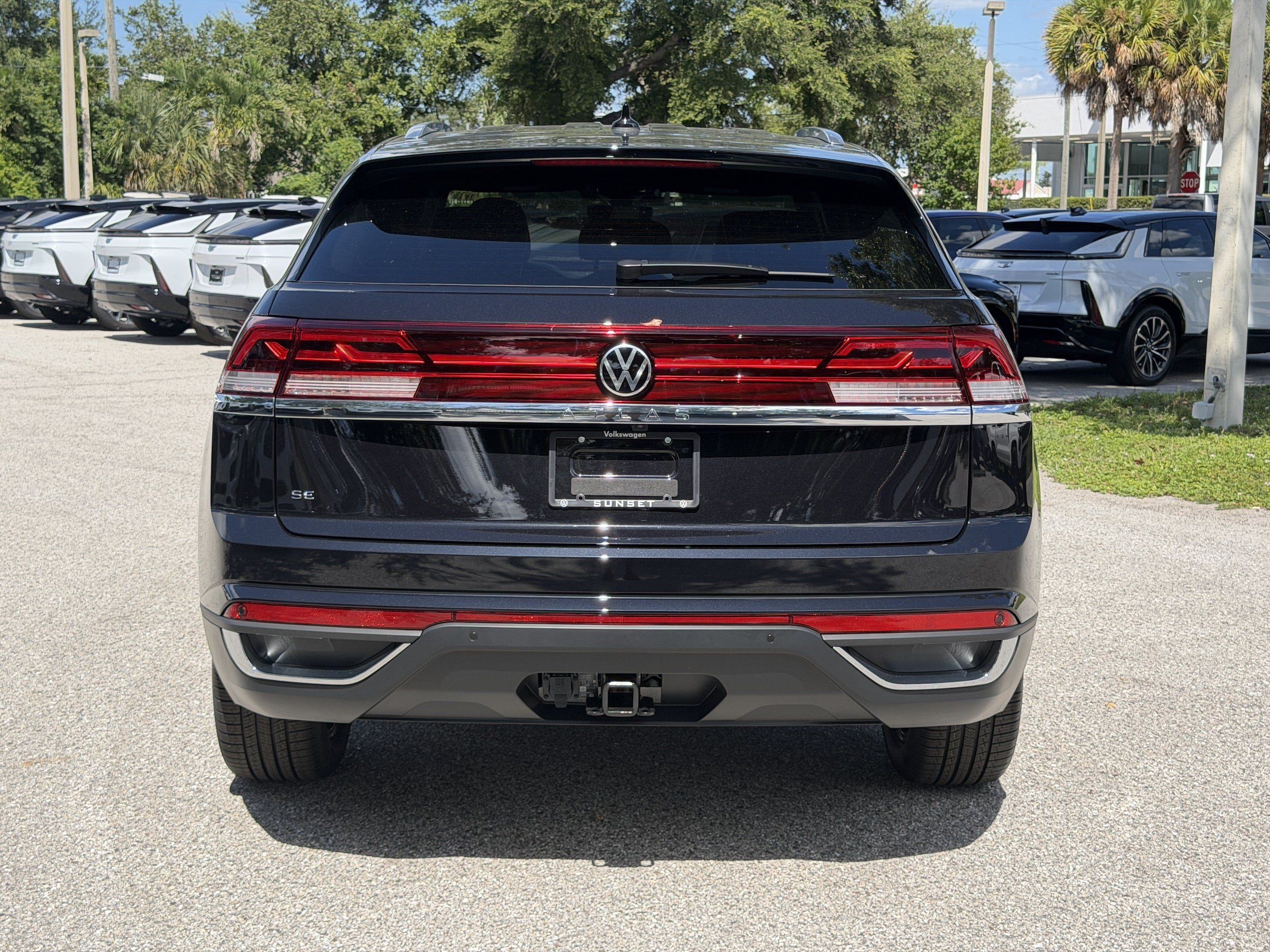 New 2026 Volkswagen Atlas Cross Sport SE FWD image 6
