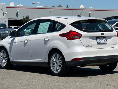 Used 2016 Ford Focus Titanium FWD image 7