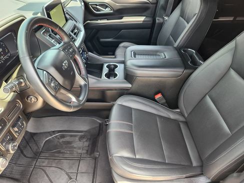Certified 2024 Chevrolet Suburban RST w/ Luxury Package AWD/4WD image 13