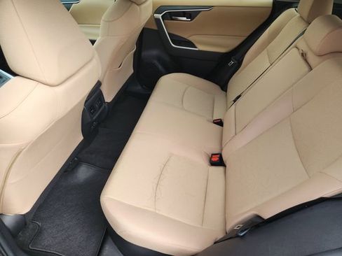 Certified 2022 Toyota RAV4 XLE w/ Convenience Package image 21