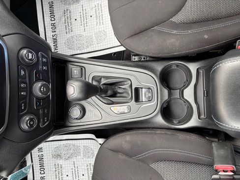 Used 2019 Jeep Cherokee Latitude w/ Popular Appearance Group image 34