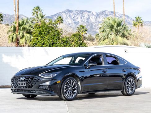 Used 2022 Hyundai Sonata Limited w/ Cargo Package image 1