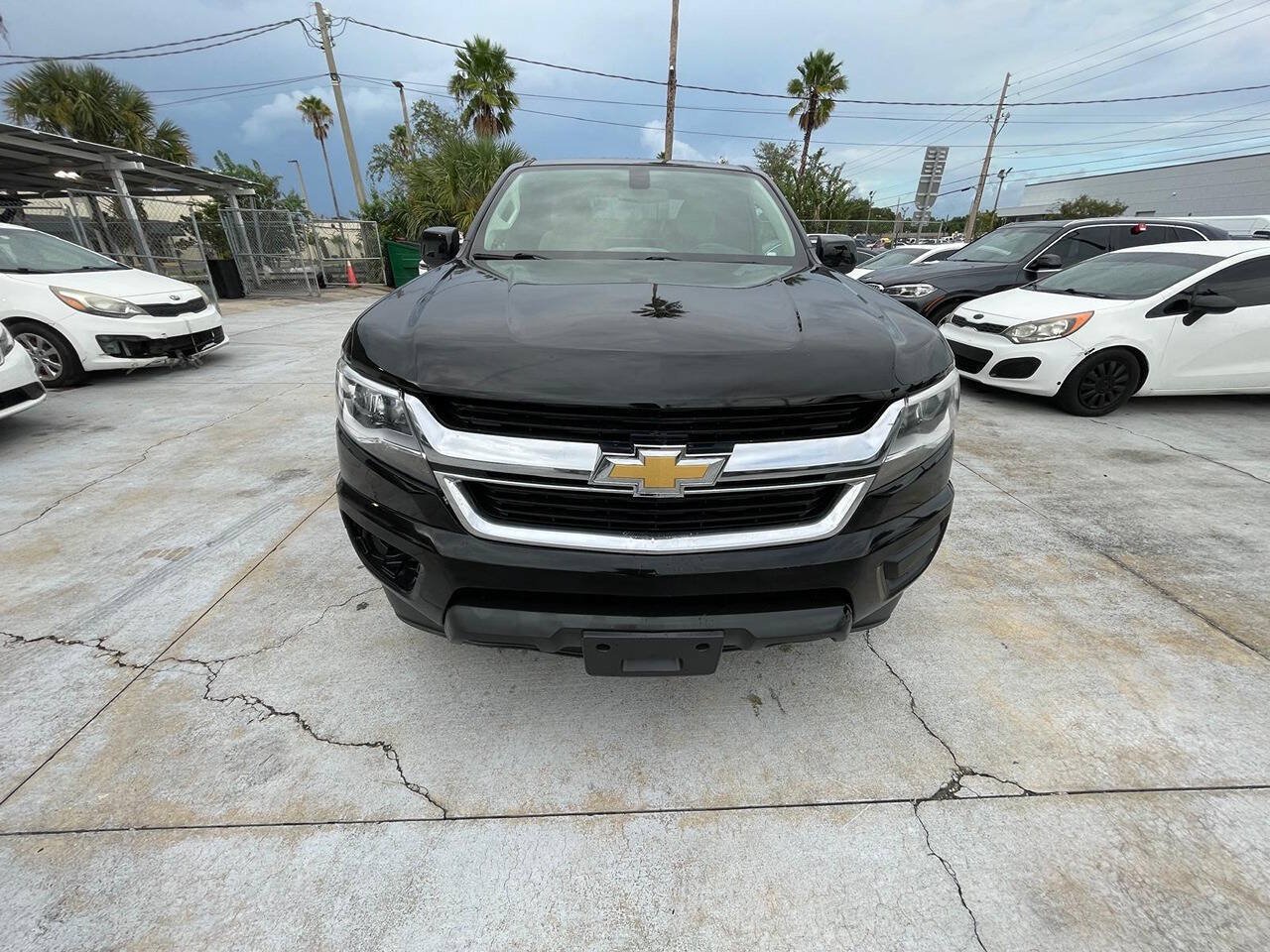 Used 2020 Chevrolet Colorado W/T w/ WT Convenience Package AWD/4WD image 1