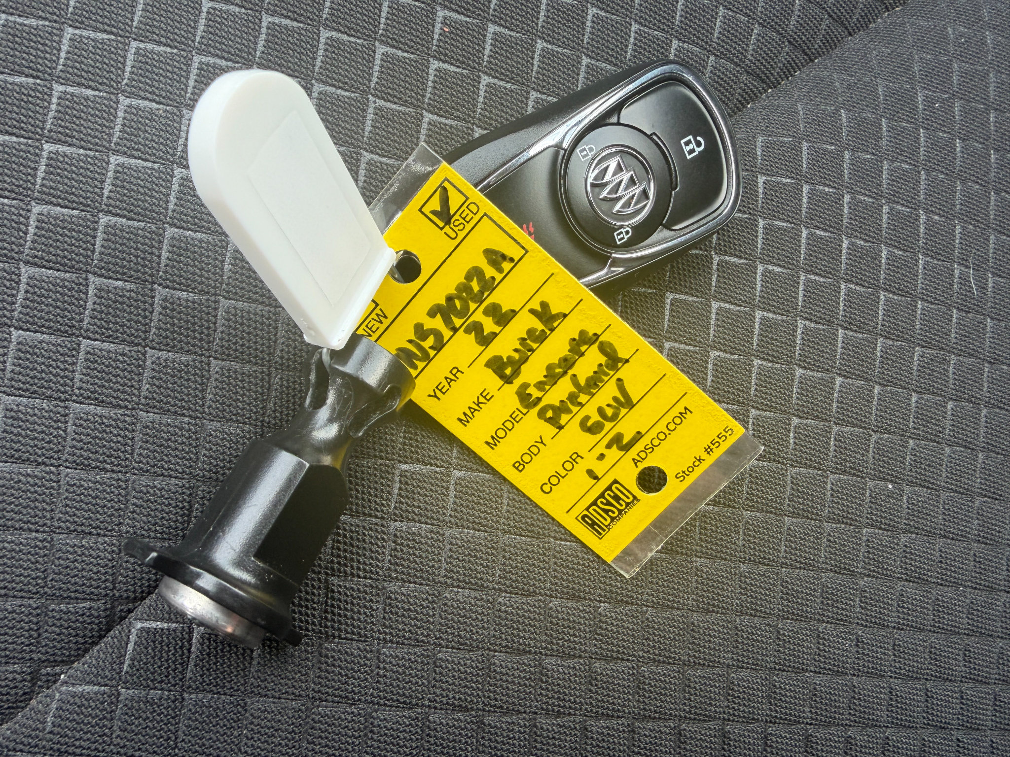 Used 2022 Buick Encore Preferred w/ Safety Package AWD/4WD image 2