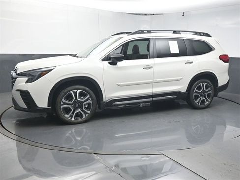 Used 2025 Subaru Ascent Touring w/ Popular Package #1 image 4