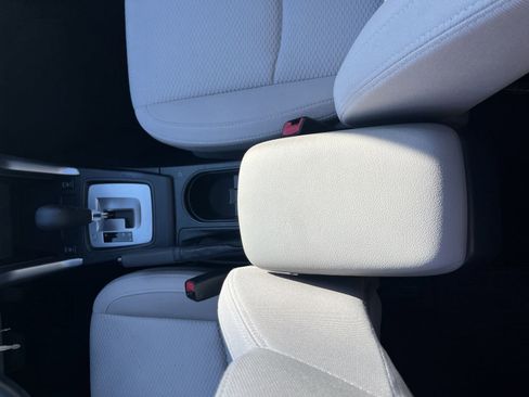 Used 2016 Subaru Forester 2.5i Premium w/ All-Weather Package image 24