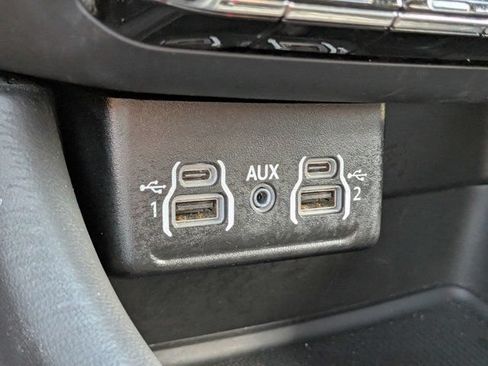 Used 2025 Dodge Durango GT RWD image 25