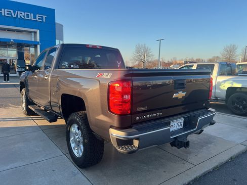 Used 2015 Chevrolet Silverado 2500 LT w/ LT Convenience Package image 5