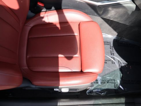 Used 2023 BMW 430i xDrive Convertible w/ M Sport Package image 38