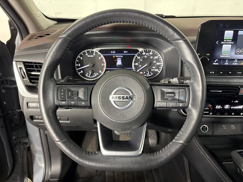 Used 2021 Nissan Rogue SL w/ Premium Package FWD image 18