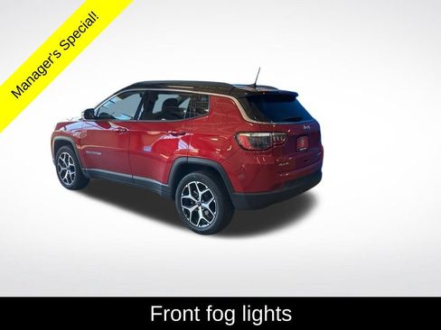 Used 2025 Jeep Compass Limited AWD/4WD image 18