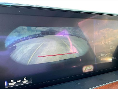 Used 2019 Lexus LX 570 4WD w/ Luxury Package image 27