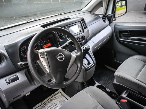 Used 2019 Nissan NV200 S FWD image 9