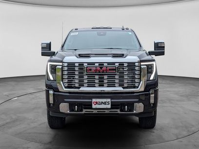 New 2026 GMC Sierra 3500 Denali w/ Denali Reserve Package