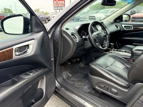 Used 2013 Nissan Pathfinder SL w/ Cargo Pkg FWD image 28