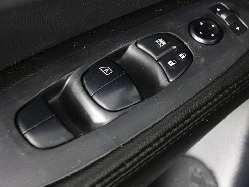 Certified 2020 Nissan Pathfinder S FWD image 23