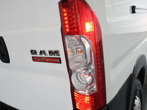 Used 2022 RAM ProMaster 2500 w/ Convenience Group image 24