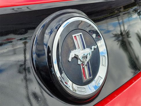 Used 2014 Ford Mustang Premium image 5