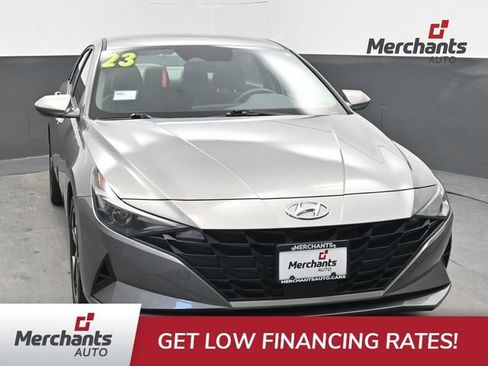 Used 2023 Hyundai Elantra SEL w/ Convenience Package FWD image 1