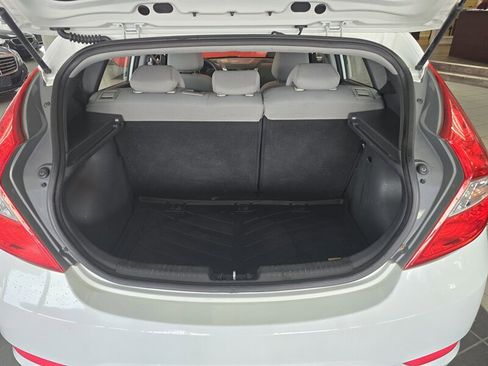 Used 2013 Hyundai Accent GS image 17