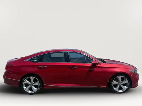 Used 2018 Honda Accord Touring image 6