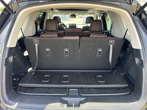 Used 2023 Honda Pilot Elite image 13