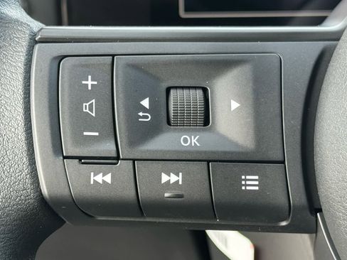 New 2026 Nissan Kicks S image 19