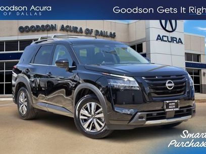 Used 2024 Nissan Pathfinder SL