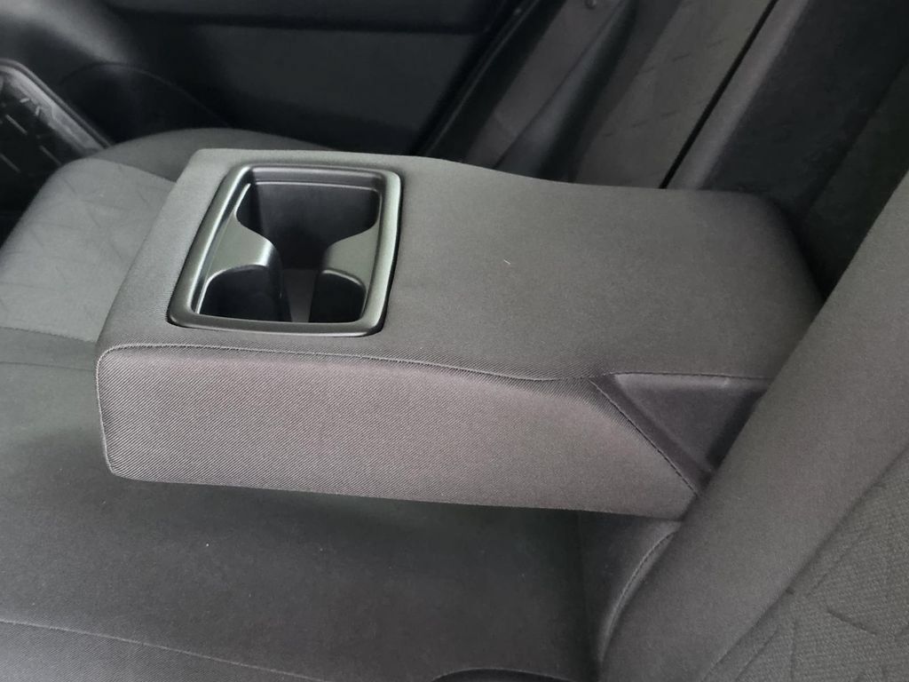 Used 2022 Toyota RAV4 XLE w/ Convenience Package AWD/4WD image 11