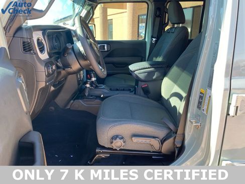 Used 2024 Jeep Wrangler Unlimited Sahara image 26