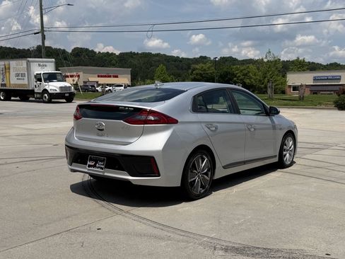Used 2018 Hyundai Ioniq Limited w/ Limited Ultimate Package 03 FWD image 16