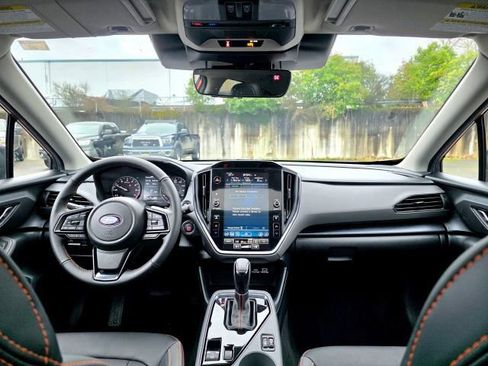 Used 2025 Subaru Crosstrek 2.5i Limited w/ Crosstrek Mirror Package image 10