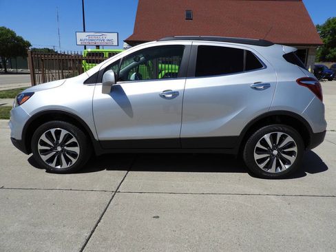 Used 2022 Buick Encore Preferred w/ Safety Package AWD/4WD image 5