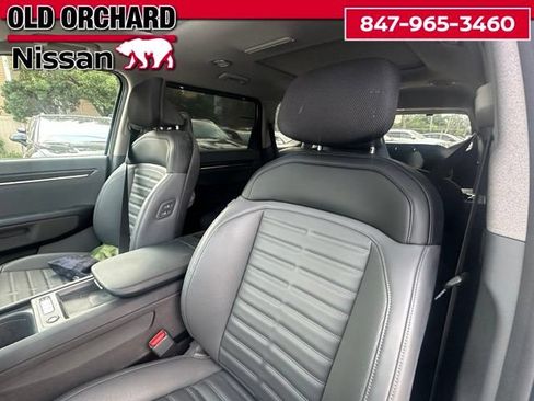Used 2024 Kia EV9 Land AWD/4WD image 11