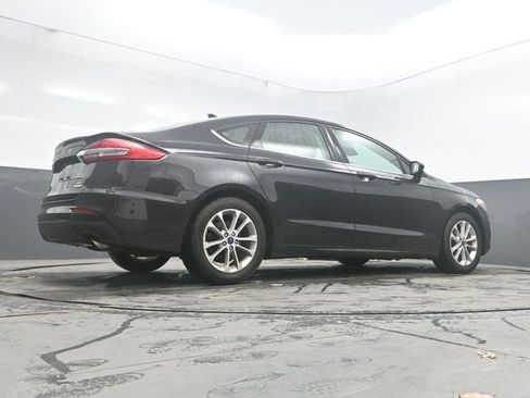 Used 2019 Ford Fusion SE FWD image 37