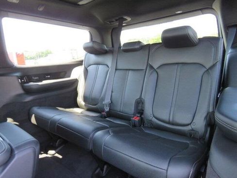 New 2023 Jeep Grand Wagoneer 4WD w/ Convenience Group III image 24