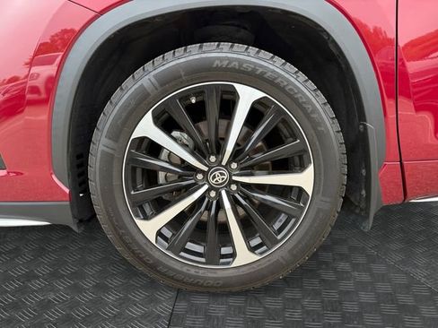 Used 2021 Toyota Highlander XSE AWD/4WD image 13
