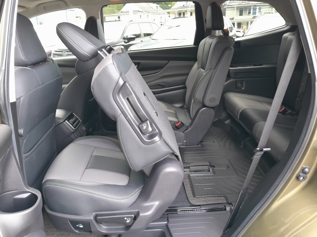 Certified 2024 Subaru Ascent Onyx Edition AWD/4WD image 30