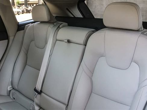 Used 2024 Volvo XC60 B5 Ultimate image 20